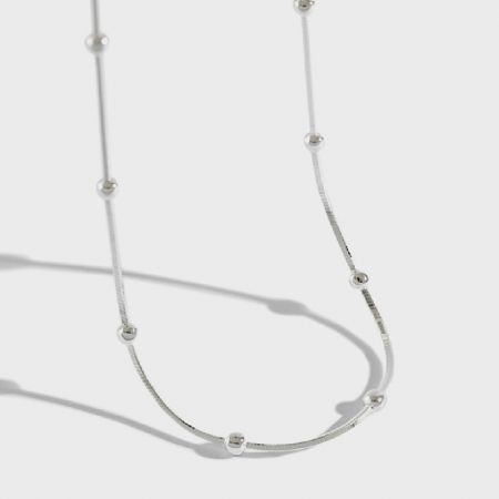 Minimalist Chain Interspersed with Beads