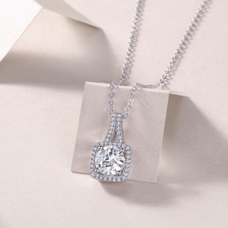 Picture of "Radiance" Square Moissanite Pendant Necklace S925 Platinum